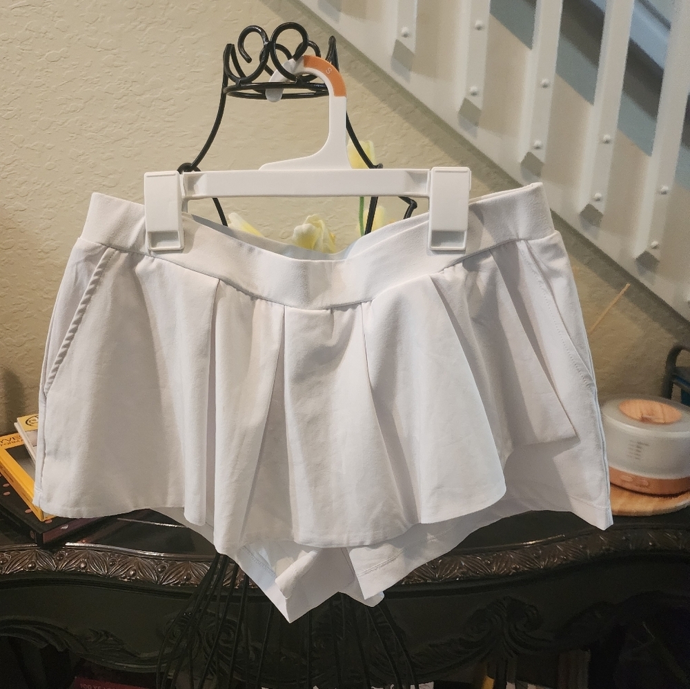Fabletics skort size S NEW